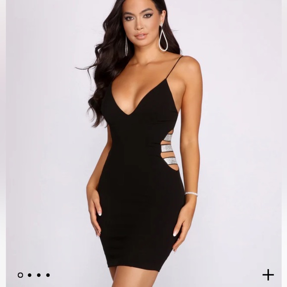 Black cutout homecoming dress - Picture 5 of 7